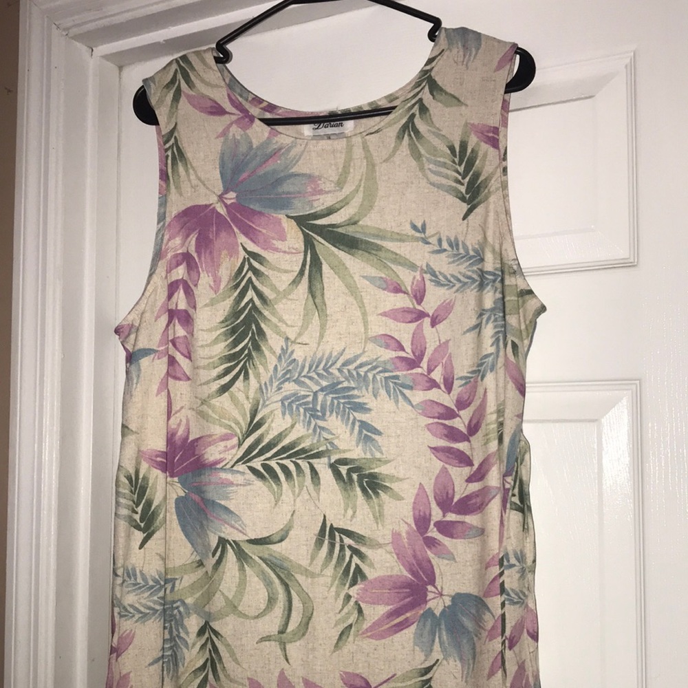 Darian dress with leaves pattern